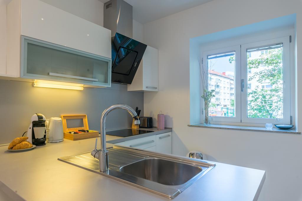 Fine Apartment Janeza Pavla Ljubljana Exterior photo
